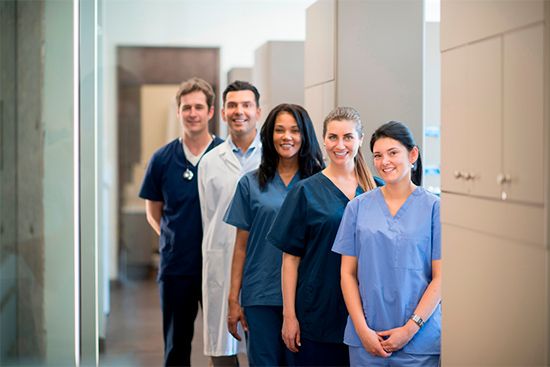 Imagem da Equipe de médicos dedicados Opalus